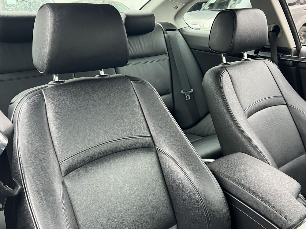 BMW 325i (Automata) Xenon Tempomat Ülésfűtés Bluetooth Navi PDC Friss vizsga!