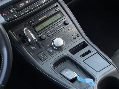 LEXUS CT 200h Comfort (Automata) Ülésfűtés. tolatókamera. szervizkönyv. 8 felni