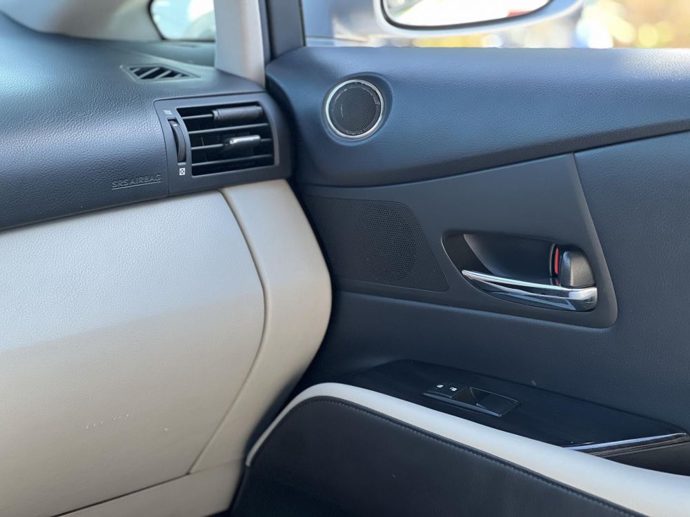 LEXUS RX 450h Executive CVT Dokumentált előélet. Vajbőr belső. 4 évszakos gumik!