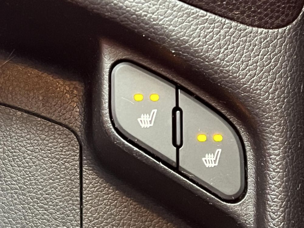 KIA PICANTO 1.0 LX Cool Klíma. Exkluzív bőrbelső. Kormány-ülés fűtés!