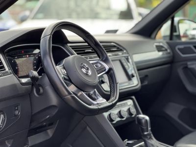 VOLKSWAGEN TIGUAN 2.0 TDI BMT SCR Highline 4Motion DSG R-line. dynaudio. panoráma tető. virtual cockpit. vezetett szervizkönyv!