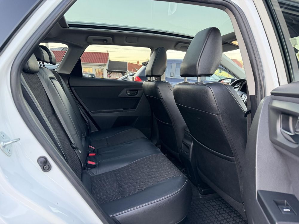 TOYOTA AURIS Touring Sports 1.8 HSD Executive Skyview (Automata) Panoráma Tempomat Ülésfűtés Kamera Keyless Navi