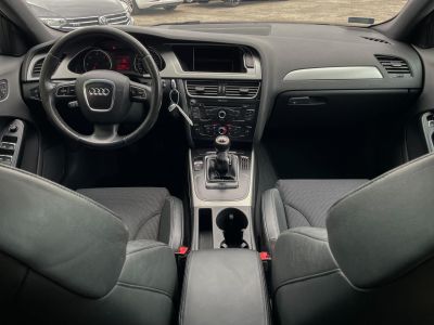 AUDI A4 Avant 2.0 TDI DPF S-line Klíma Tempomat Bluetooth Navi 6 sebességes!
