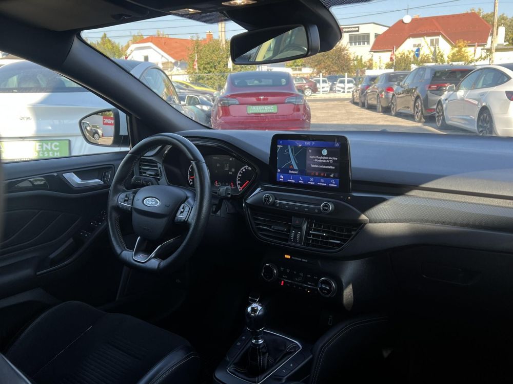 FORD FOCUS 2.3 EcoBoost ST Frissen szervizelt. RECARO. Carplay