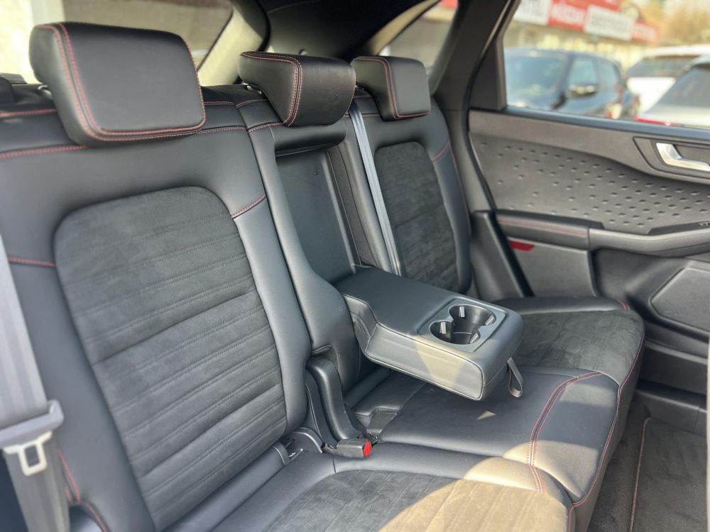 FORD KUGA 2.5 PHEV ST-Line CVT ST-line. panoráma tető