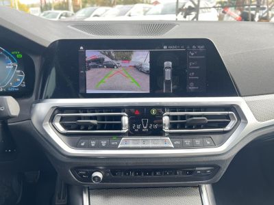 BMW 330e M Sport (Automata) Frissen szervizelt. LED Panorámatető ACC Holttér Keyless Sávtartó
