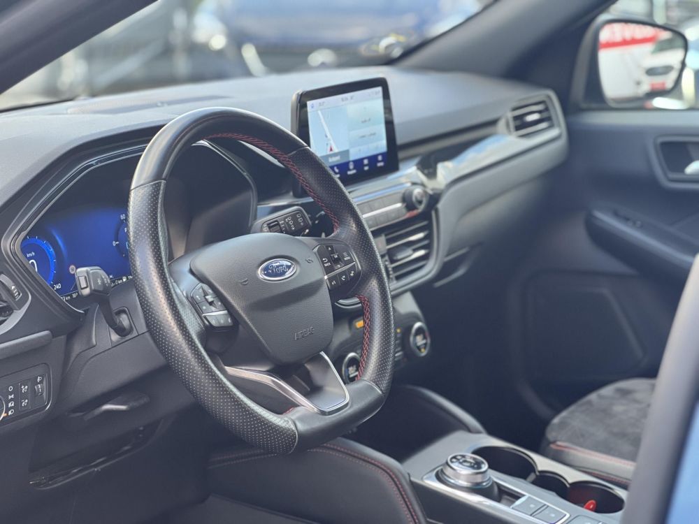 FORD KUGA 2.5 PHEV ST-Line CVT 82e km. 70km elektromos hatótáv. megkímélt állapot!