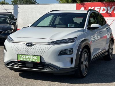 HYUNDAI KONA EV 64kWh Premium Magas felszereltség. megkímélt állapot!