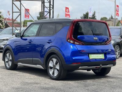 KIA SOUL EV 64kWh Gold 114e km. magas felszereltség. head-up. üléshűtés. carplay. 400+km hatótáv!