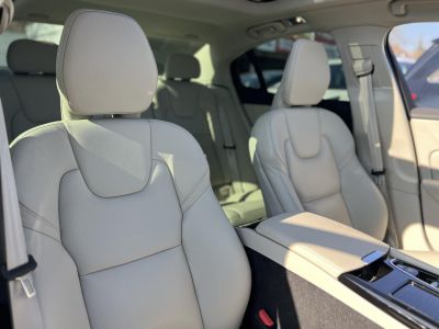 VOLVO S60 2.0 [T8] Recharge Inscription AWD Geartronic 27e km. M.o.-i. garanciális. márkaszervizelt. harman/kardon. ZÖLD rendszám!