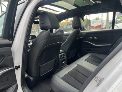 BMW 330e M Sport (Automata) Frissen szervizelt. LED Panorámatető ACC Holttér Keyless Sávtartó