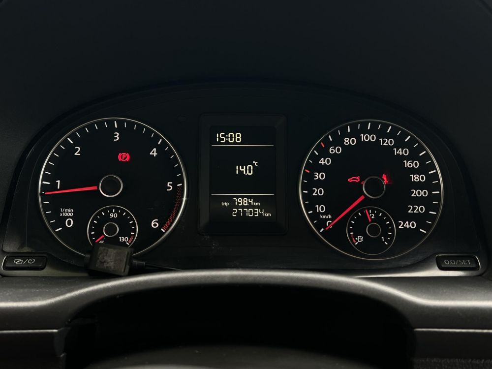 VOLKSWAGEN CADDY 1.6 CR TDI BlueMotion M.o.-i. Klíma Tempomat Bluetooth Téli-Nyári Áfás