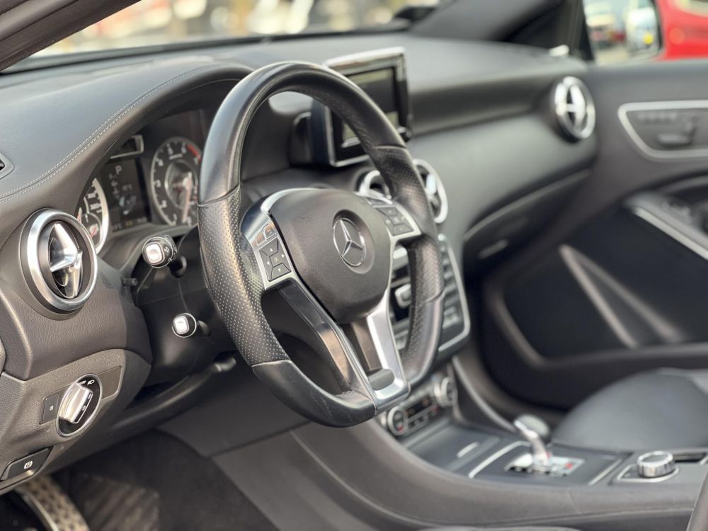 MERCEDES-AMG A 45 4Matic 7G-DCT 75e km. napfénytető. harman/kardon. memória. xenon