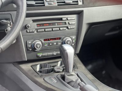 BMW 320d xDrive Touring (Automata) Bordó bőr belső.153e km. M.o.-i. panoráma tető ülésfűtés frissen szervizelt!