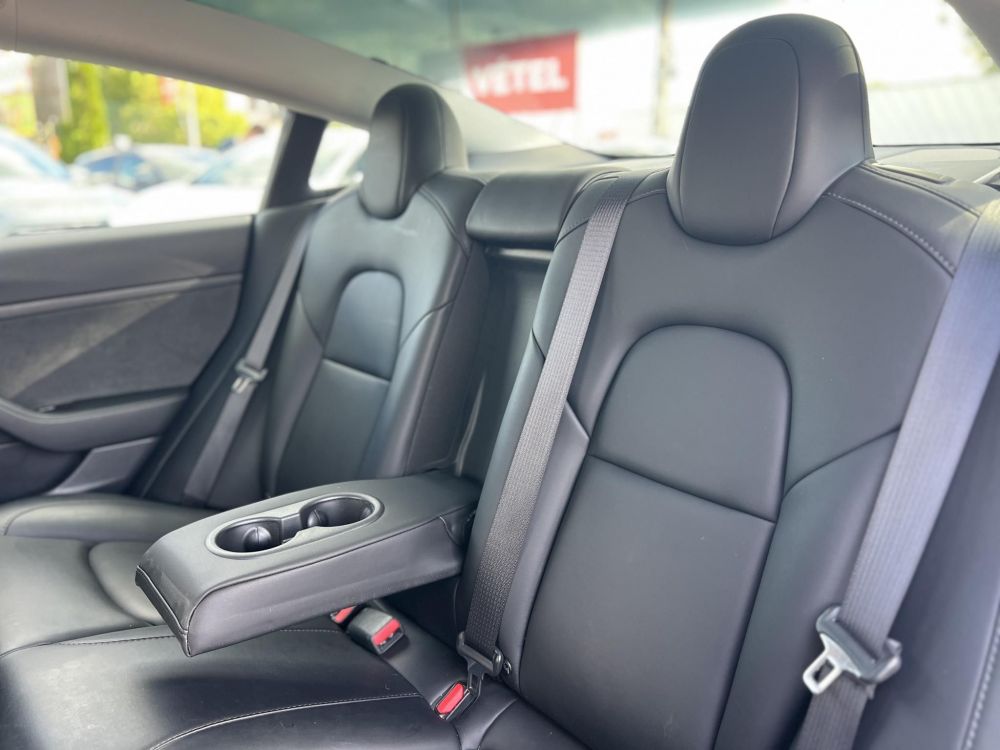 TESLA MODEL 3 Standard Range Plus Aut 123e km. garanciális akkumulátor és hajtás. magyar rendszámos!