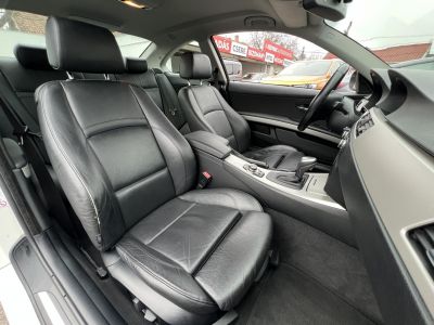 BMW 325i (Automata) Xenon Tempomat Ülésfűtés Bluetooth Navi PDC Friss vizsga!