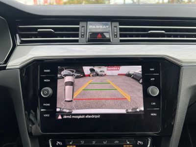 VOLKSWAGEN PASSAT VIII Variant 1.5 TSI ACT Business DSG 109e km. LED Távtartó Kamera Navi Ülésfűtés Bluetooth Téli-nyári kerék!