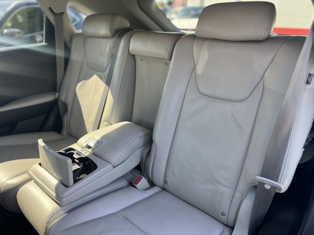 LEXUS RX 450h Executive CVT Dokumentált előélet. Vajbőr belső. 4 évszakos gumik!