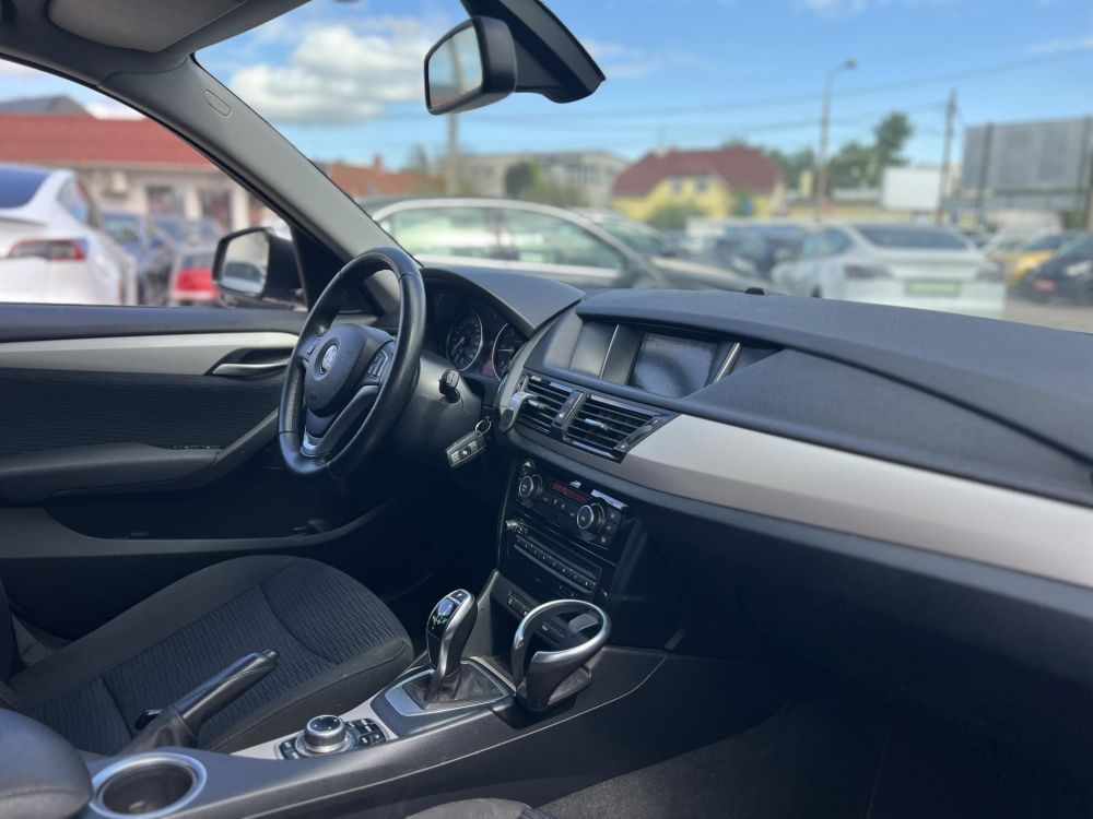 BMW X1 xDrive18d (Automata) xenon. tempomat. lejtmenet. digit klíma. 4 évszakos gumik!