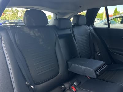 MERCEDES-BENZ C 200 T d 9G-TRONIC Mild hybrid drive AMG csomag! Bőrbelső. kamera. vonóhorog. wireless CARPLAY. stb