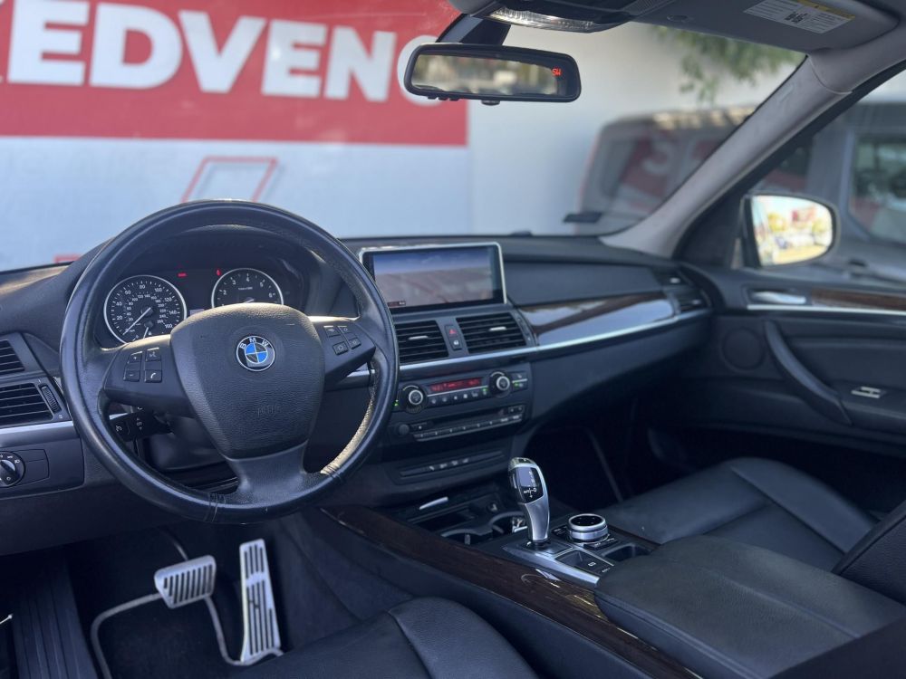 BMW X5 xDrive35i (Automata) Carplay Memóriás ülések Panoráma tető Téli-nyári felni garnitúrával!