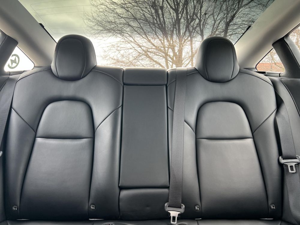 TESLA MODEL 3 Long Range AWD (Automata) 500km-es hatótáv. mátrix LED. garanciális. hőszívattyú. 4 évszakos gumik!