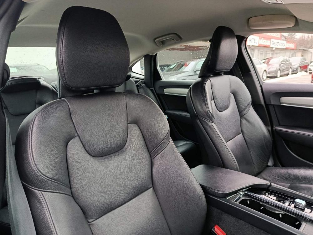 VOLVO S90 2.0 [B4] MHEV Inscription Geartronic harman/kardon hangrendszer. végig vezetett szervizkönyv