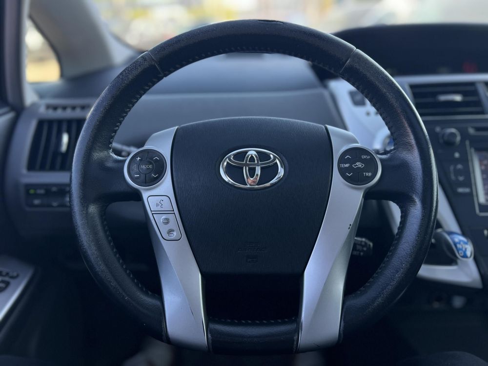 TOYOTA PRIUS+ 1.8 HSD Executive e-CVT Skyview 7 személyes 270e km. panorámatető. head-up. tempomat. vonóhorog
