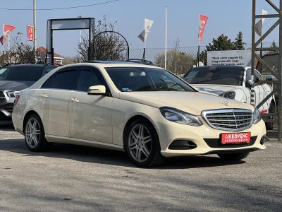 MERCEDES-BENZ E-OSZTÁLY E 200 Avantgarde (Automata) Napfénytető Ülésfűtés F1 váltó Bőr belső Ex taxi A LEGJOBB ÁRON!