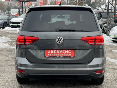 VOLKSWAGEN TOURAN 1.5 TSI ACT IQ.Drive DSG [7 személy] M.o-i. Távtartó Bluetooth Ülésfűtés Kamera Gyönyörű állapotban!