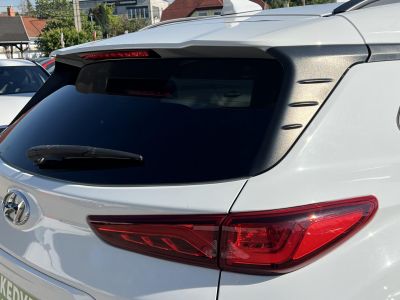 HYUNDAI KONA EV 64kWh Premium Magas felszereltség. megkímélt állapot!