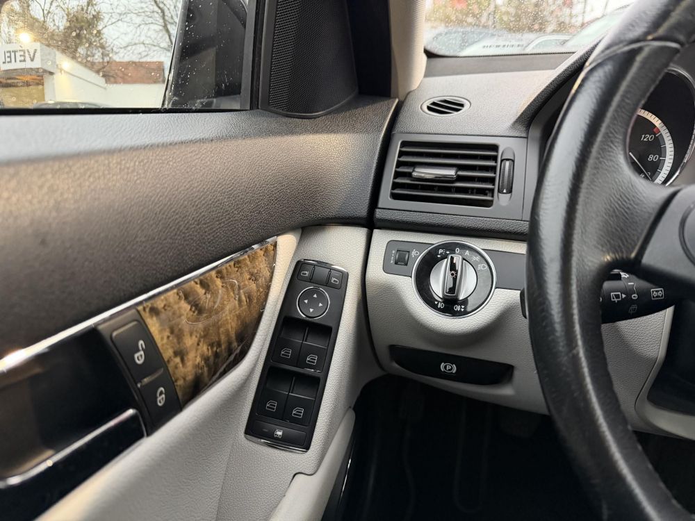 MERCEDES-BENZ C 200 T CDI Avantgarde 146e km. faberakás. világos belső!