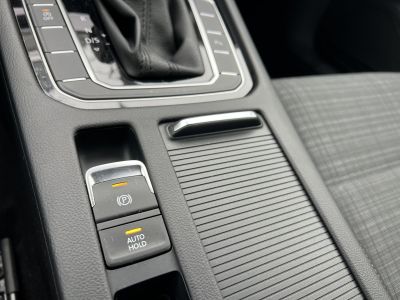 VOLKSWAGEN PASSAT VIII Variant 2.0 TDI SCR Business DSG Végig márkaszervizelt. LED Távtartó Ülésfűtés Navi Bluetooth MEGKÍMÉLT állapot!