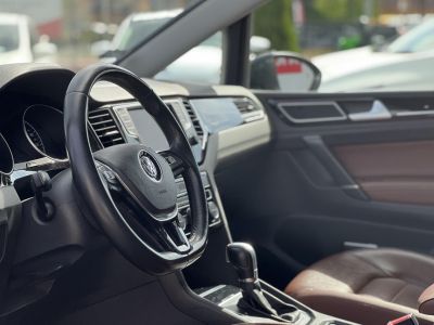 VOLKSWAGEN GOLF SPORTSVAN 1.4 TSI BMT Highline DSG Dokumentált előélet. barna bőrbelső. téli-nyári gumi garnitúra!