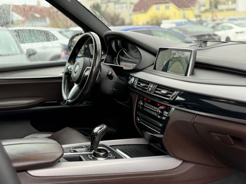 BMW X5 M50d (Automata) Bang and Olufsen. Pano. Vezérlés lecserélve. ACC. 3.5t vonóhorog