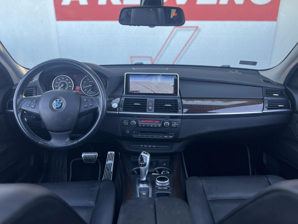 BMW X5 xDrive35i (Automata) Carplay Memóriás ülések Panoráma tető Téli-nyári felni garnitúrával!