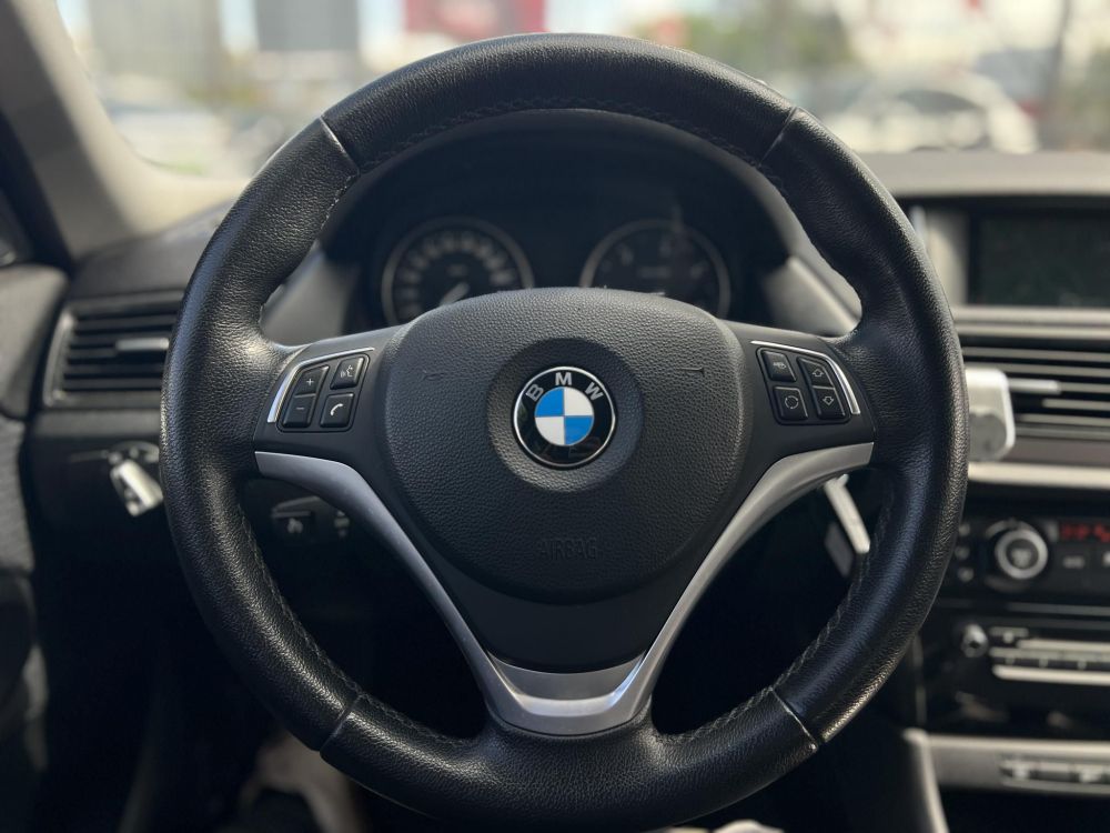 BMW X1 xDrive18d (Automata) xenon. tempomat. lejtmenet. digit klíma. 4 évszakos gumik!