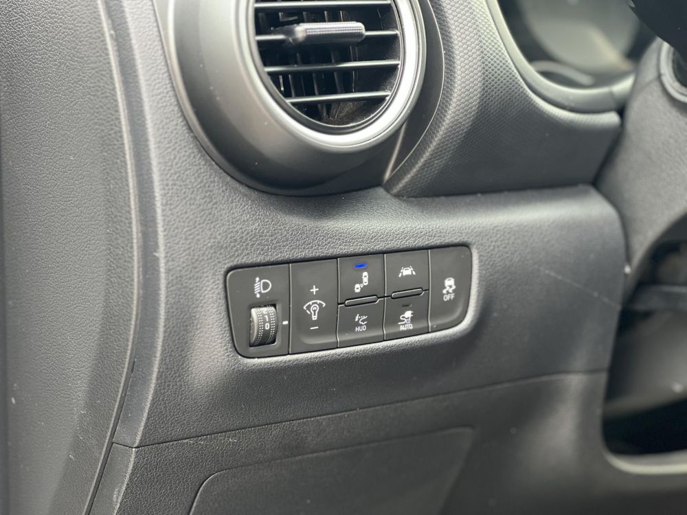 HYUNDAI KONA EV 64kWh Style 100% akku. HUD. sávtartó. CarPlay. 400km hatótáv!