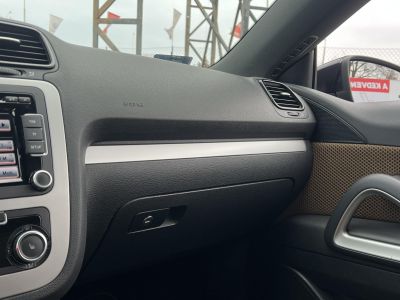 VOLKSWAGEN SCIROCCO 2.0 CR TDI Klíma Tempomat Bluetooth Multi kormány!