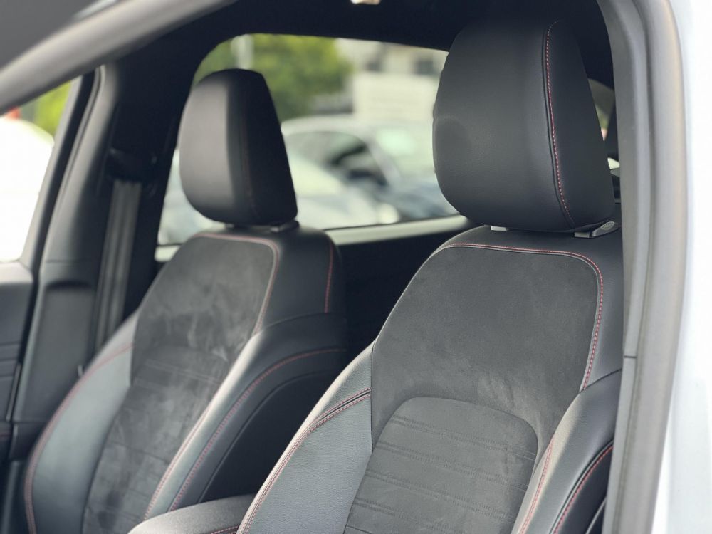 FORD KUGA 2.5 PHEV ST-Line X CVT 58e km. Carplay