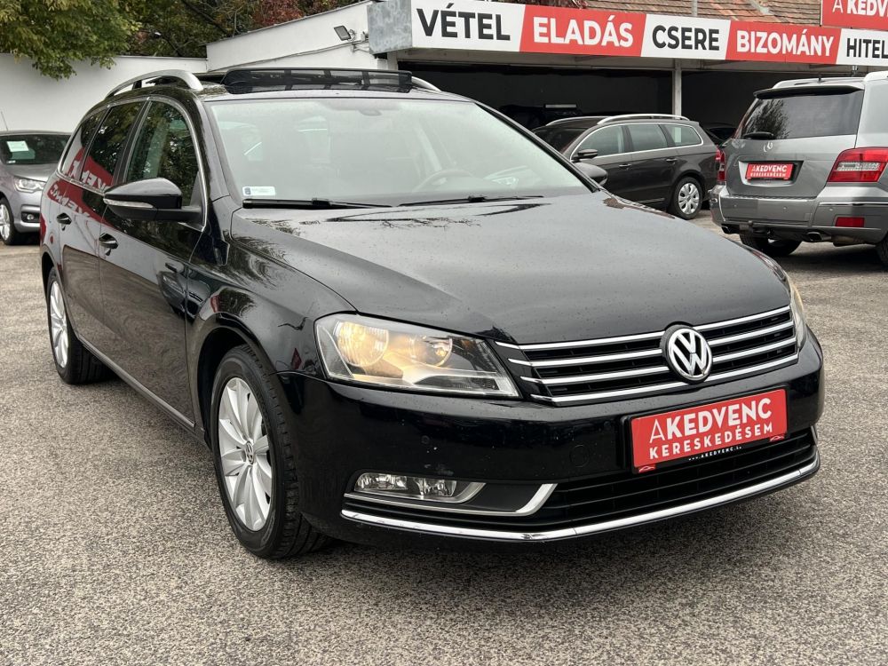 VOLKSWAGEN PASSAT VII Variant 1.6 CR TDI Comfortline BMT DSG M.o.-i. Panorámatető Tempomat Ülésfűtés Bluetooth Vezérlés cserélve!