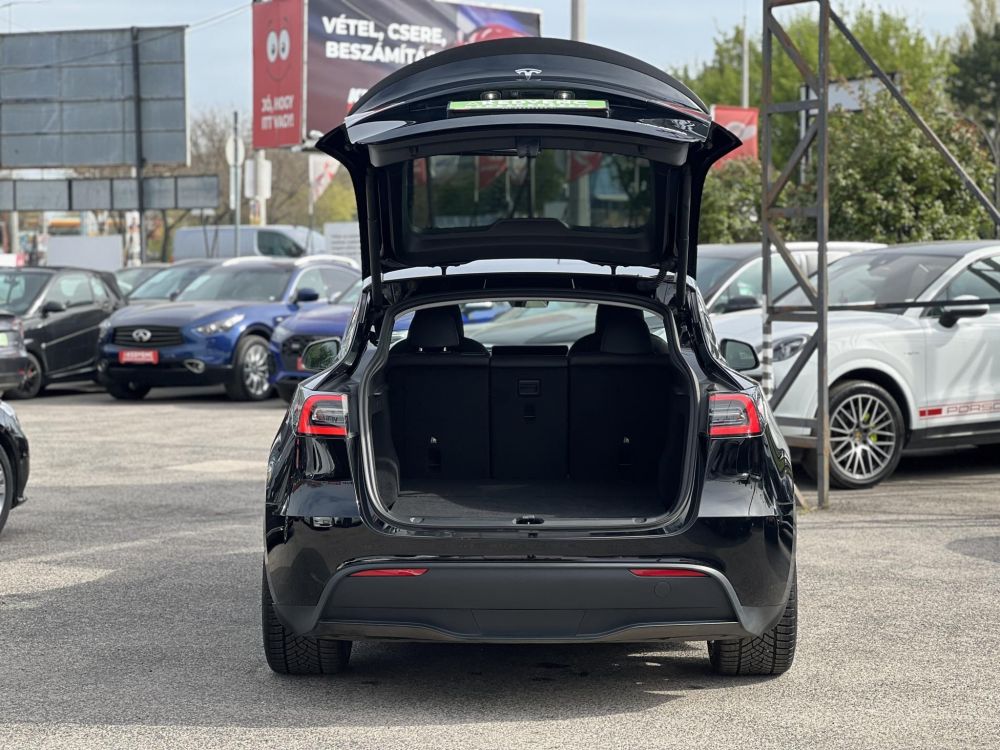 TESLA MODEL Y Performance AWD (Automata) 70e km. AMD Ryzen. mátrix LED. premium hifi. hőszivattyú!