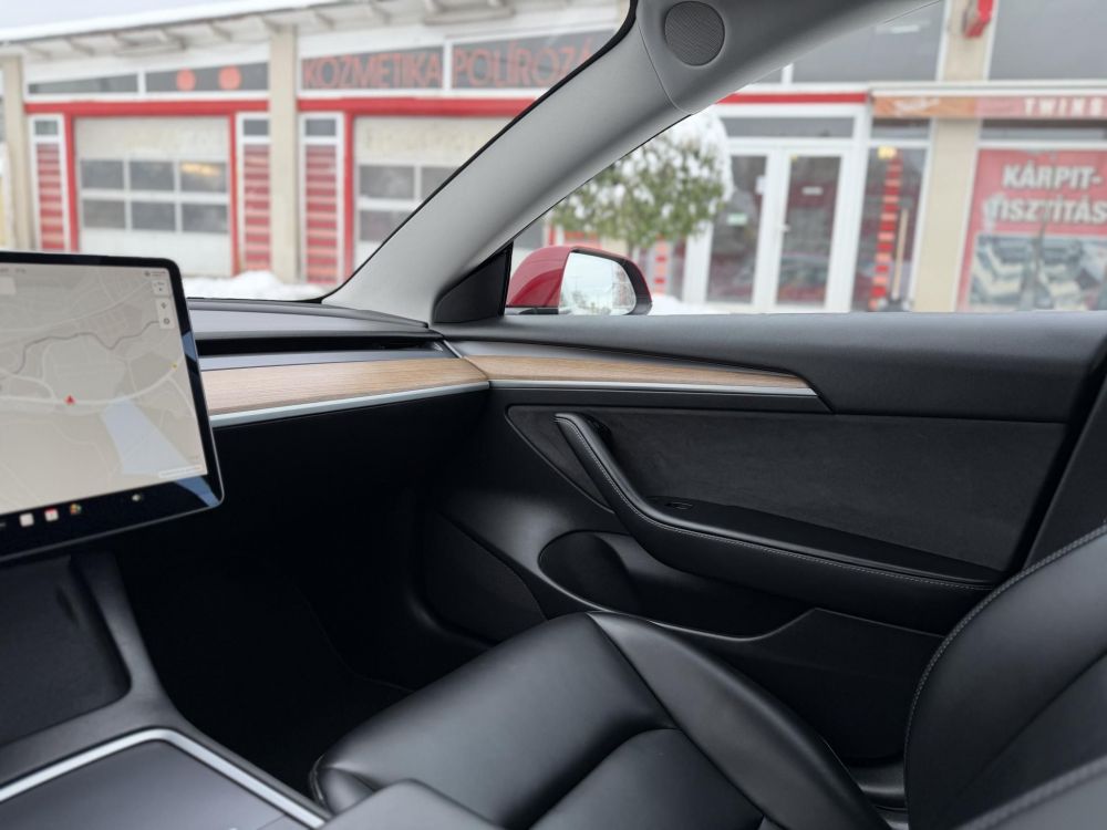 TESLA MODEL 3 Long Range AWD (Automata) 54e km. mátrix LED. hőszivattyú. premium hifi. gyönyörű állapot!
