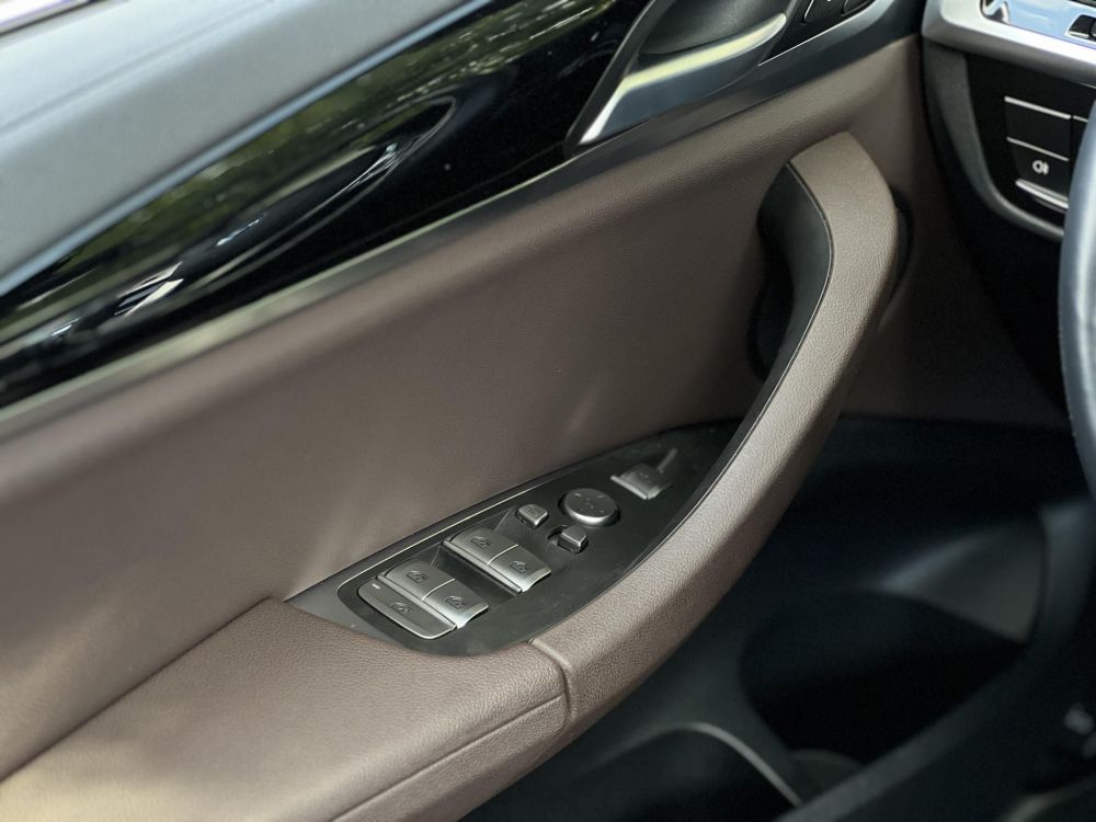 BMW IX3 73,9kWh Konyak bőr. Virtual Cockpit. Panoráma tető. CARPLAY!