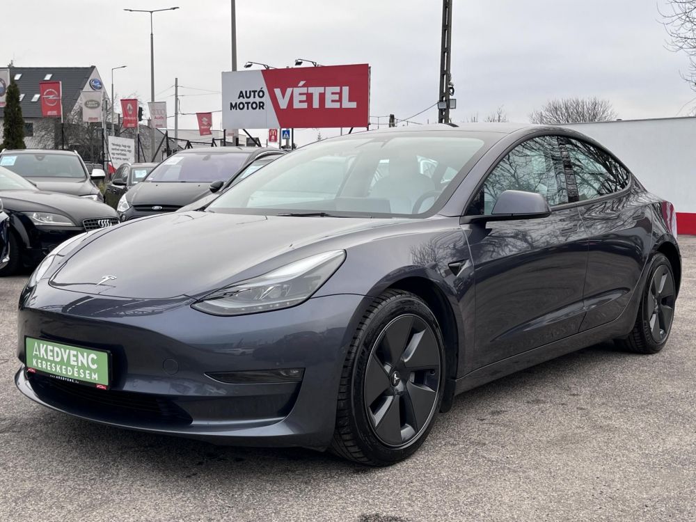 TESLA MODEL 3 Long Range AWD (Automata) 77e km. FEHÉR BELSŐ. mátrix LED. hőszivattyú. garanciális!