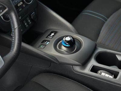 NISSAN LEAF Acenta 40kWh (Automata) 29e km. 270km hatótáv. keyless. 360 kamera. első-hátsó ülésfűtés. téli-nyári!