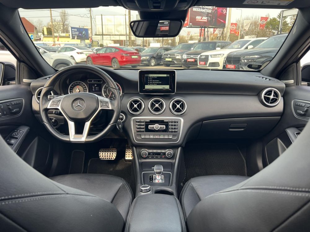 MERCEDES-AMG A 45 4Matic 7G-DCT 75e km. napfénytető. harman/kardon. memória. xenon