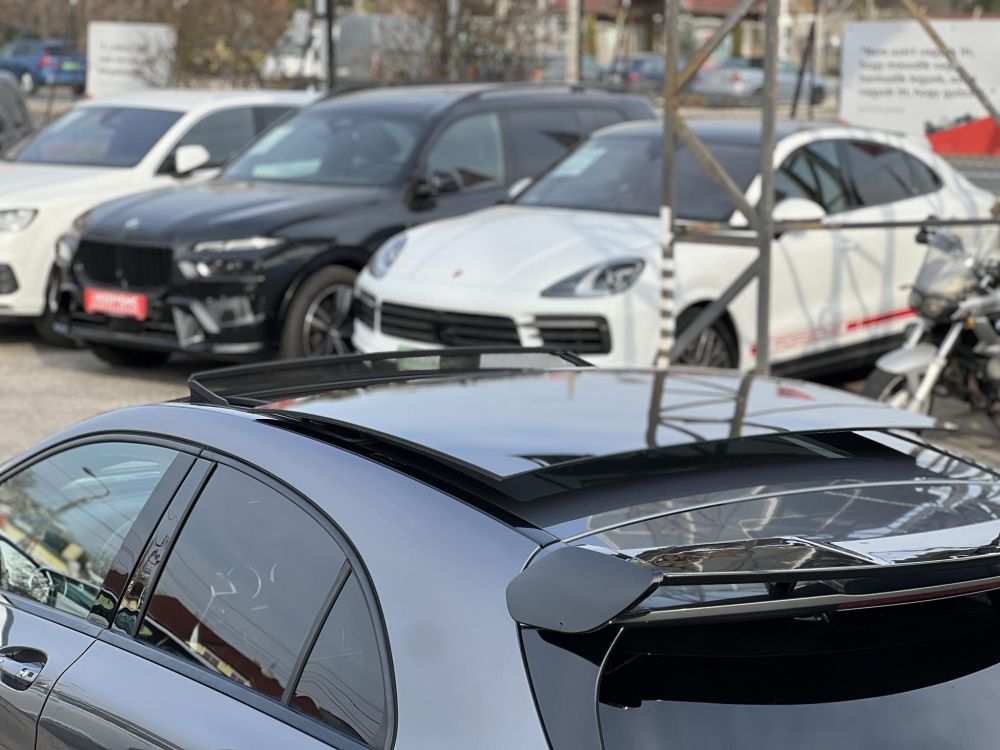 MERCEDES-AMG A 45 4Matic 7G-DCT 75e km. napfénytető. harman/kardon. memória. xenon