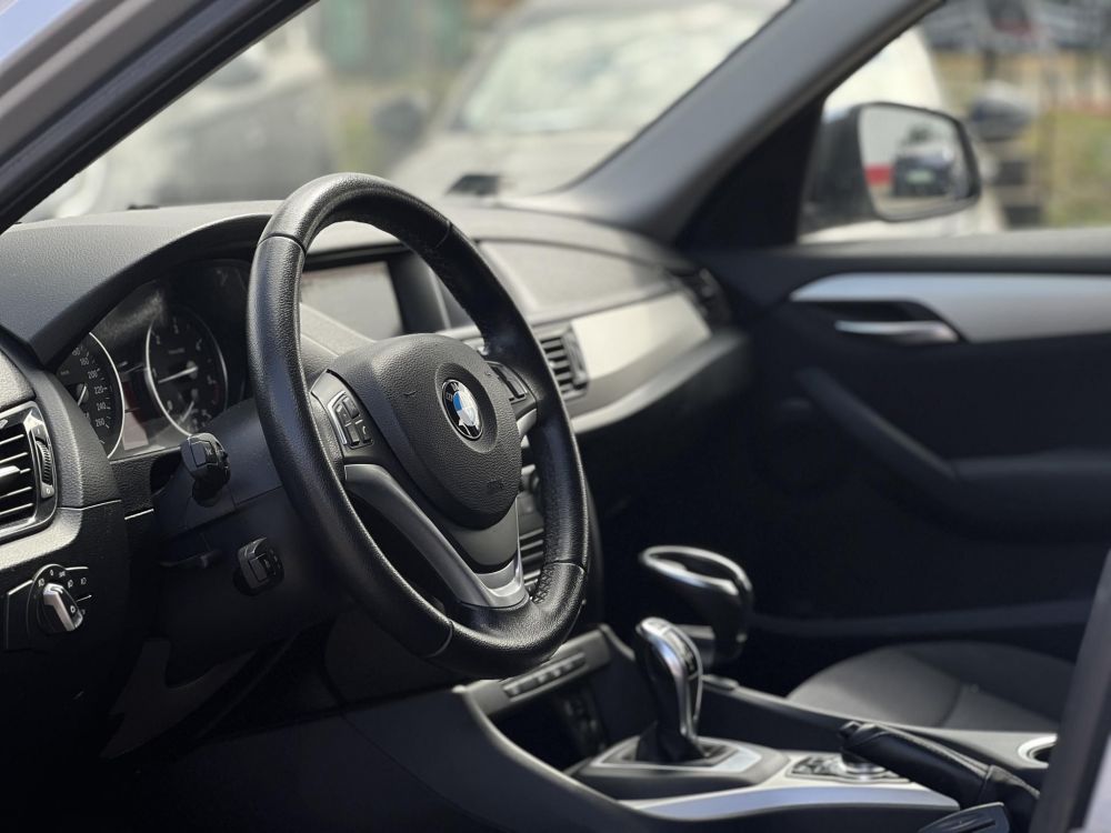 BMW X1 xDrive18d (Automata) xenon. tempomat. lejtmenet. digit klíma. 4 évszakos gumik!