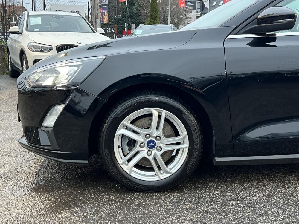 FORD FOCUS 1.0 EcoBoost Connected M.o.-i. 1.tul. Márkaszervizelt. Carplay!